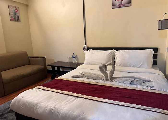 Hotel Yog 2*